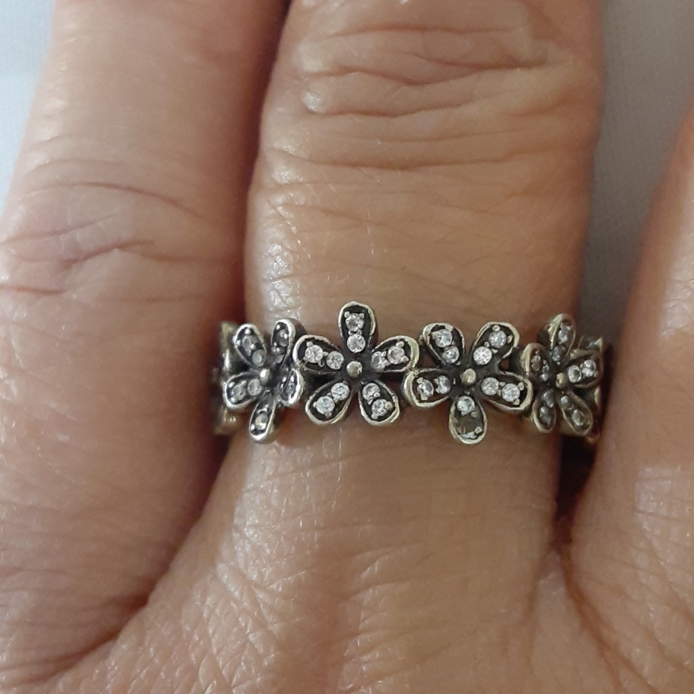 Pandora  Daisy Crown Ring